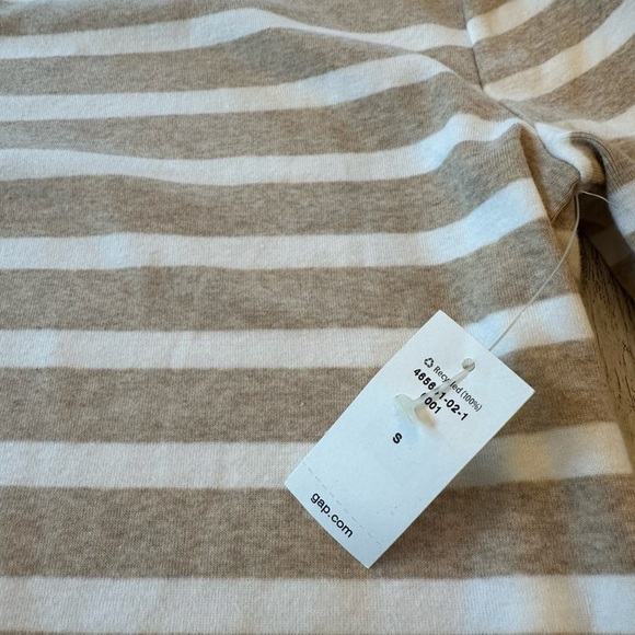 NWT GAP Modern Boat Neck Tan Oatmeal & White Stripe Long Sleeve Tee size Small - Picture 6 of 12